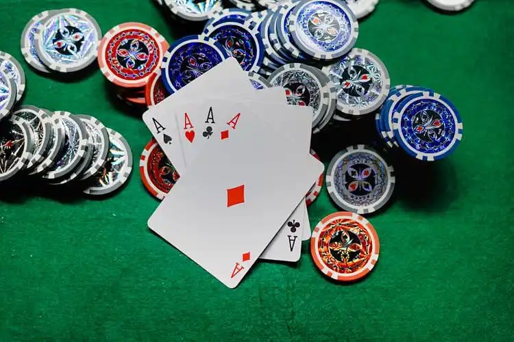 Antarmuka permainan Lucky Twins di pusat404 dengan dealer langsung dan tabel real-time